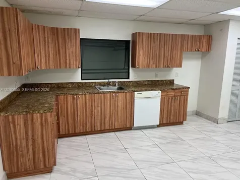 2281 NW 95th Avenue Doral FL 33172