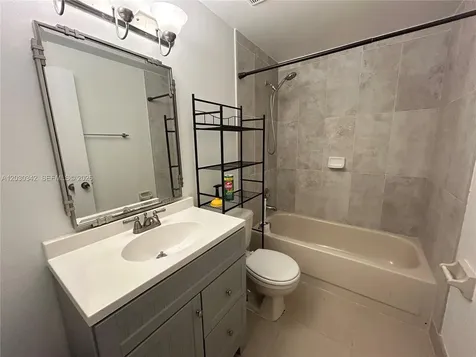 4401 SW 70th Terrace Davie FL 33314