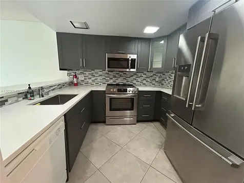 4401 SW 70th Terrace Davie FL 33314