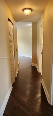 280 Crestwood Circle Royal Palm Beach FL 33411