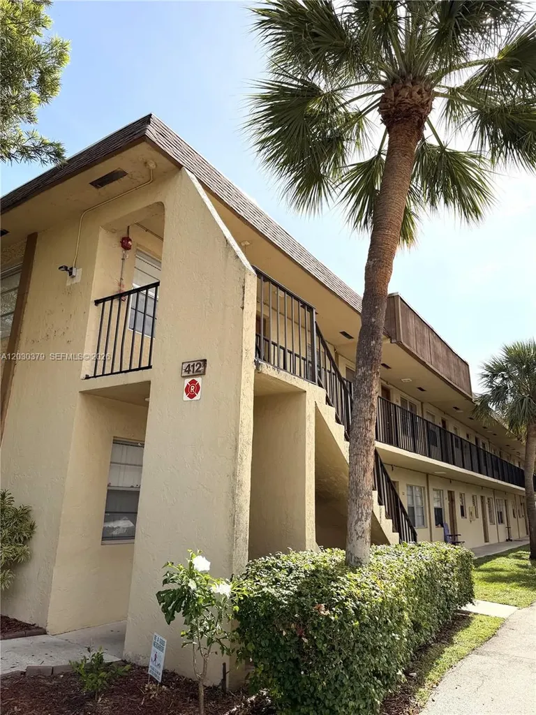 412 Lakeside Drive Margate FL 33063