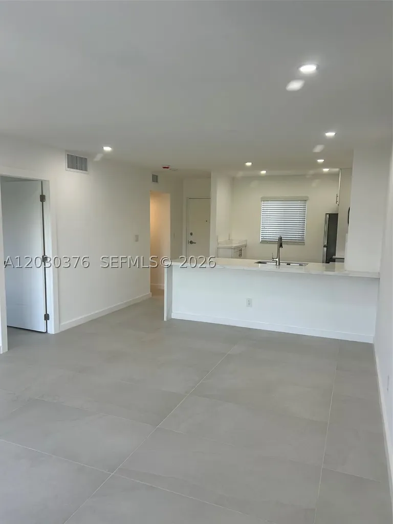 7732 Camino Real Miami FL 33143