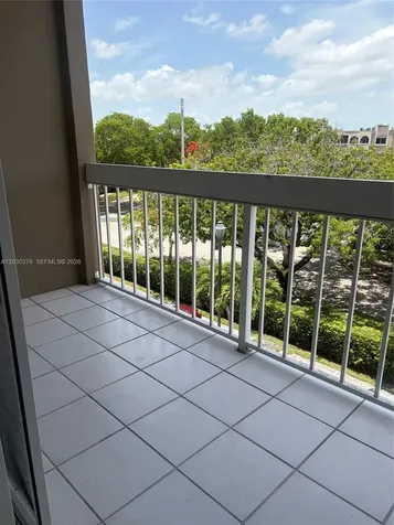 7732 Camino Real Miami FL 33143