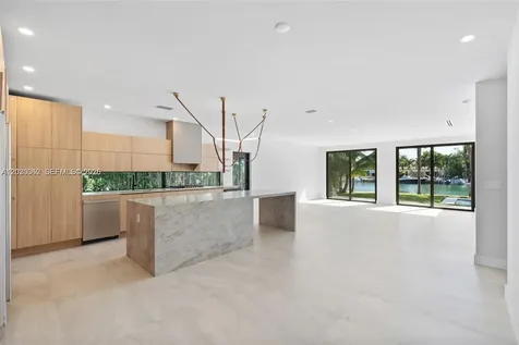 550 S Shore Drive Miami Beach FL 33141