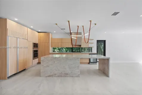 550 S Shore Drive Miami Beach FL 33141