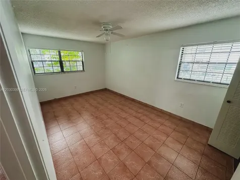 927 NE 199th Street Miami FL 33179