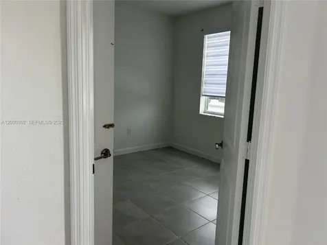 2582 SE 29th Street Homestead FL 33035