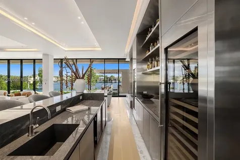 360 S Hibiscus Drive Miami Beach FL 33139