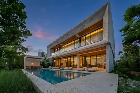 360 S Hibiscus Drive Miami Beach FL 33139