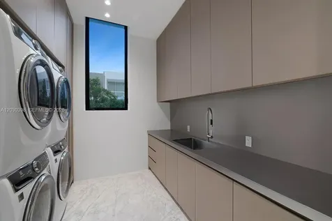 360 S Hibiscus Drive Miami Beach FL 33139