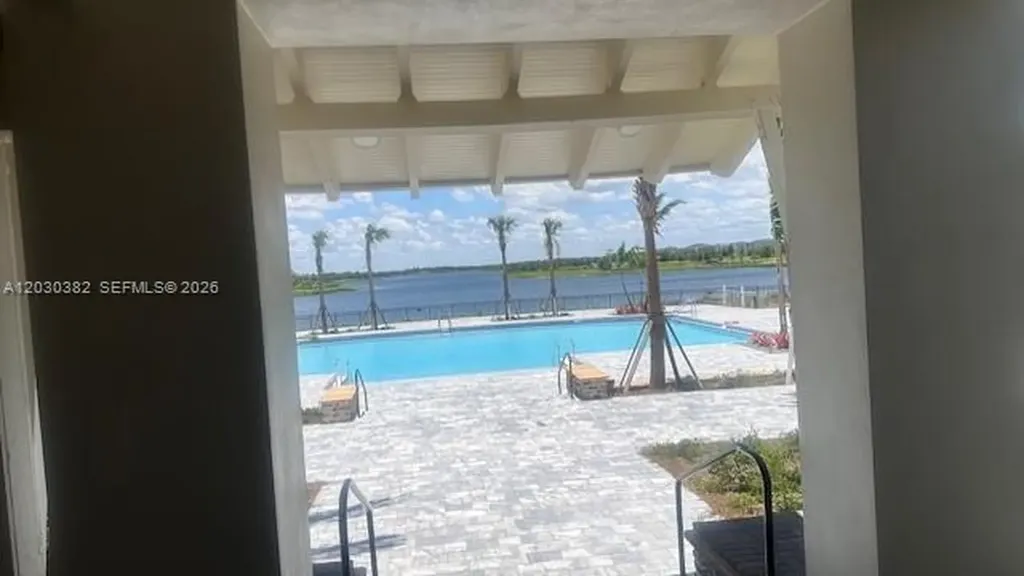 19472 Whispering Creek Road Loxahatchee FL 33470