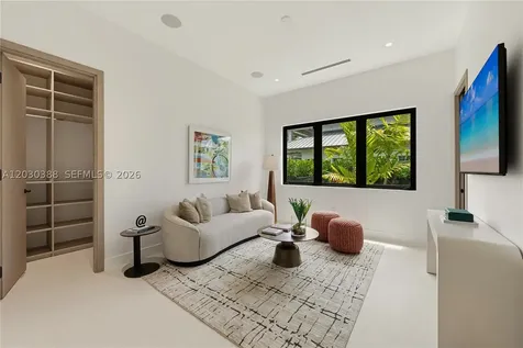 6641 SW 85th Street Miami FL 33143