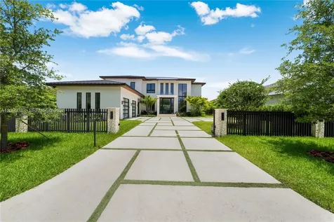 6641 SW 85th Street Miami FL 33143