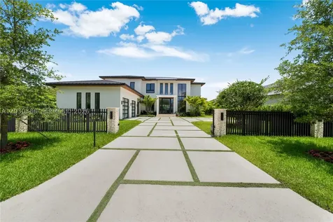 6641 SW 85th Street Miami FL 33143