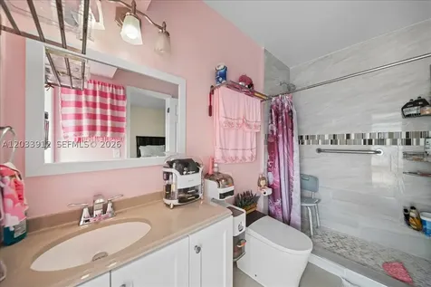 9915 Santos Drive Cutler Bay FL 33189