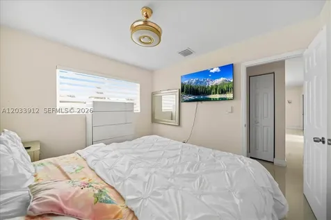 9915 Santos Drive Cutler Bay FL 33189
