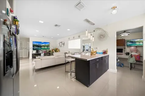 9915 Santos Drive Cutler Bay FL 33189