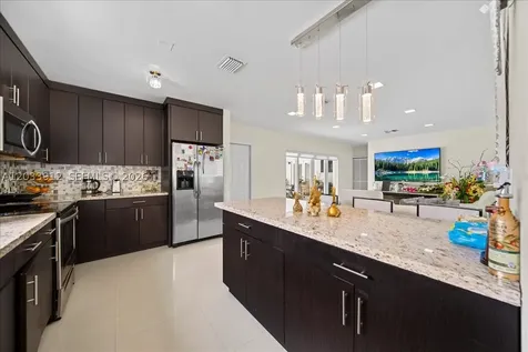 9915 Santos Drive Cutler Bay FL 33189
