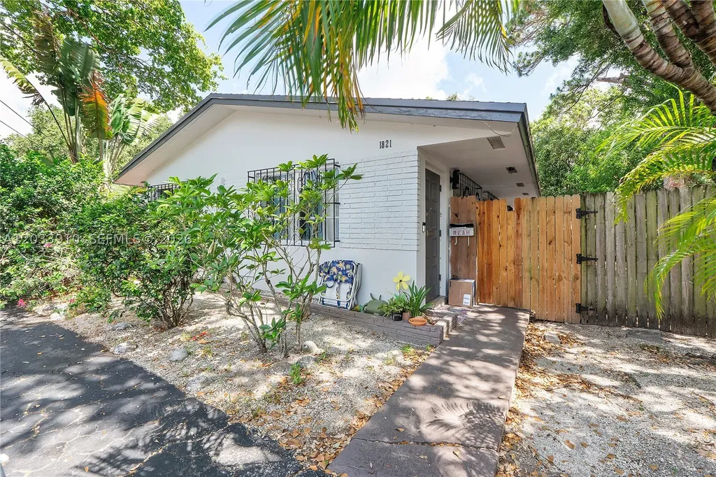 1821 SW 11th Court Fort Lauderdale FL 33312