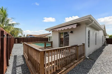 2331 NW 110th Terrace Sunrise FL 33322