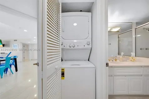 6301 Collins Avenue Miami Beach FL 33141