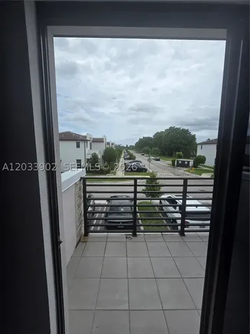 21124 NE 8th Avenue Miami FL 33179