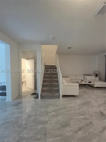 21124 NE 8th Avenue Miami FL 33179