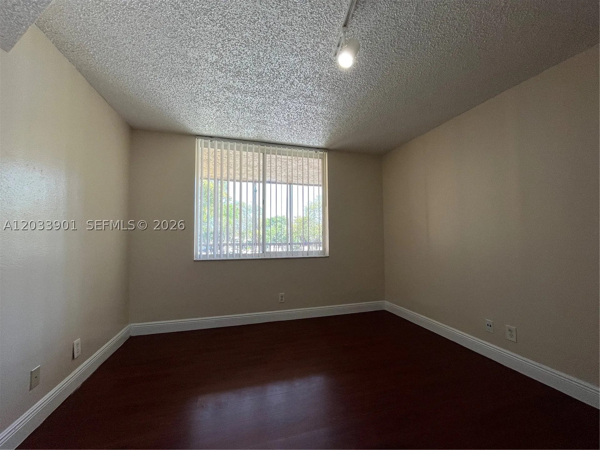 4015 W Mcnab Road Pompano Beach FL 33069