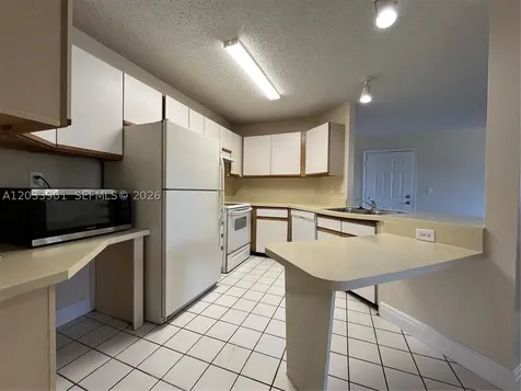4015 W Mcnab Road Pompano Beach FL 33069
