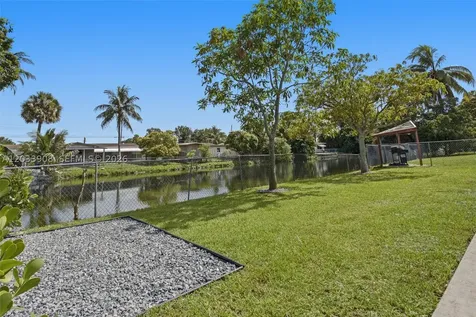 6600 NW 26th Street Sunrise FL 33313