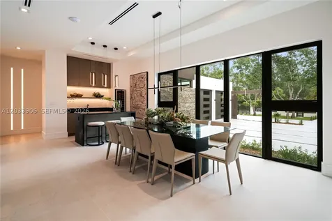 6200 SW 83 Avenue Miami FL 33143