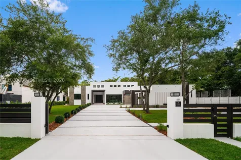 6200 SW 83 Avenue Miami FL 33143