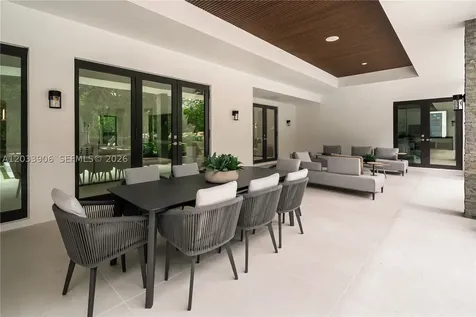 6200 SW 83 Avenue Miami FL 33143