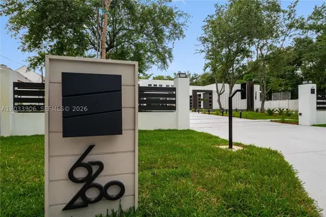 6200 SW 83 Avenue Miami FL 33143