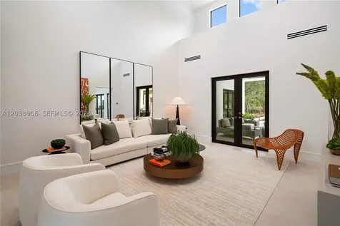 6200 SW 83 Avenue Miami FL 33143