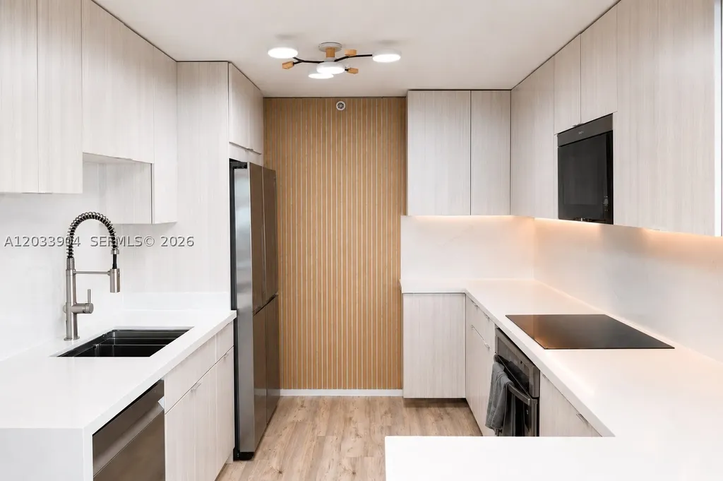 550 Ocean Drive Key Biscayne FL 33149