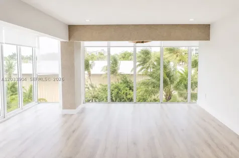 550 Ocean Drive Key Biscayne FL 33149