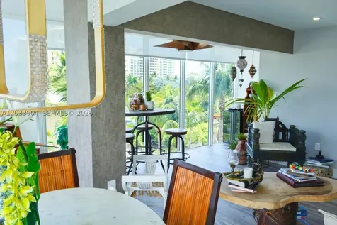 550 Ocean Drive Key Biscayne FL 33149