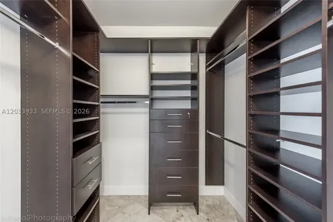 901 Brickell Key Bl Miami FL 33131
