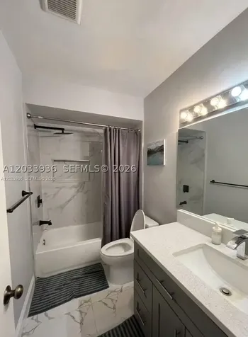 3931 SW 84th Terrace Davie FL 33328