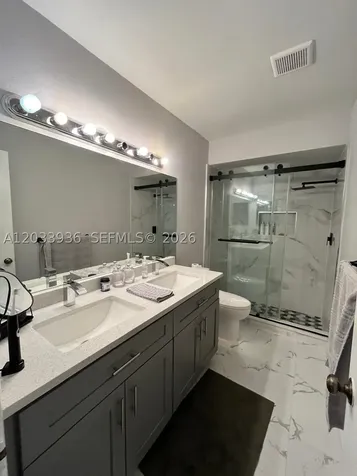 3931 SW 84th Terrace Davie FL 33328
