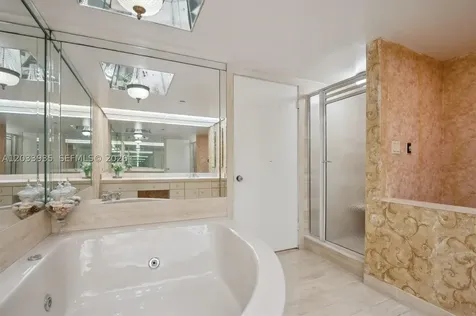 19707 Turnberry Way Aventura FL 33180