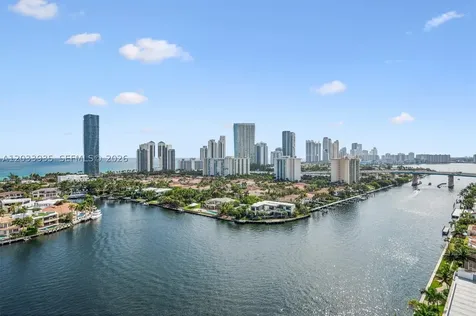 19707 Turnberry Way Aventura FL 33180