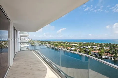 19707 Turnberry Way Aventura FL 33180
