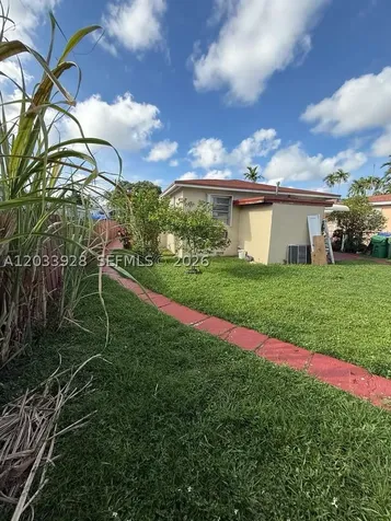 1140 SW 9th Street Miami FL 33130