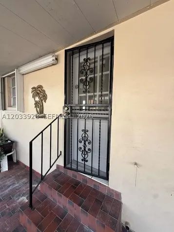 1140 SW 9th Street Miami FL 33130