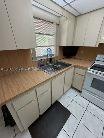 1140 SW 9th Street Miami FL 33130