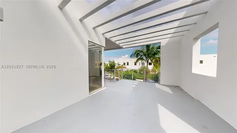 9980 NW 74th Terrace Doral FL 33178