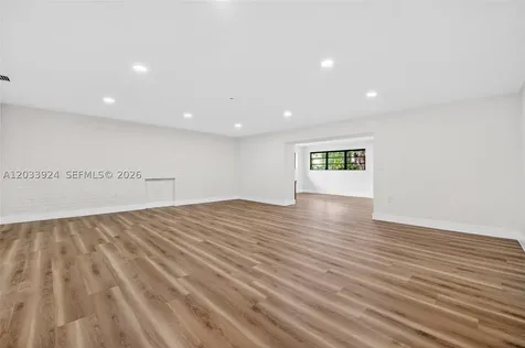 1170 NW 87th Street Miami FL 33150