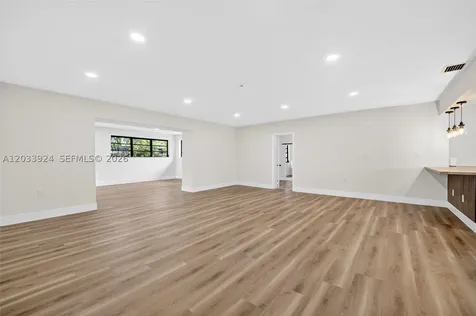 1170 NW 87th Street Miami FL 33150